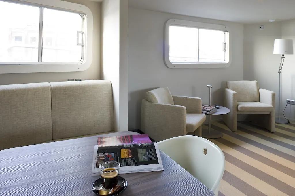 B&B Droomboot Oudenburg Bed & Breakfast